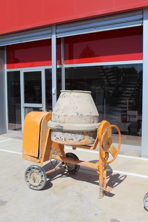 HORMIGONERA ELÉCTRICA