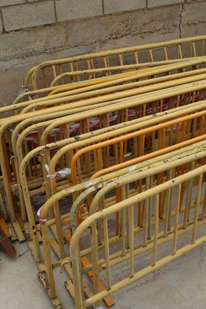 VALLAS DE SEÑALIZACIÓN Y CERRAMIENTO